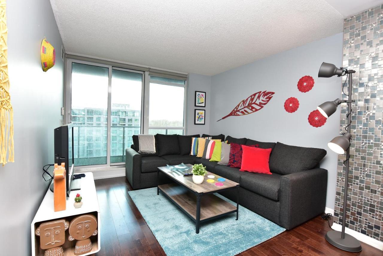 Downtown Condo, Free Parking & Amenities Toronto Esterno foto